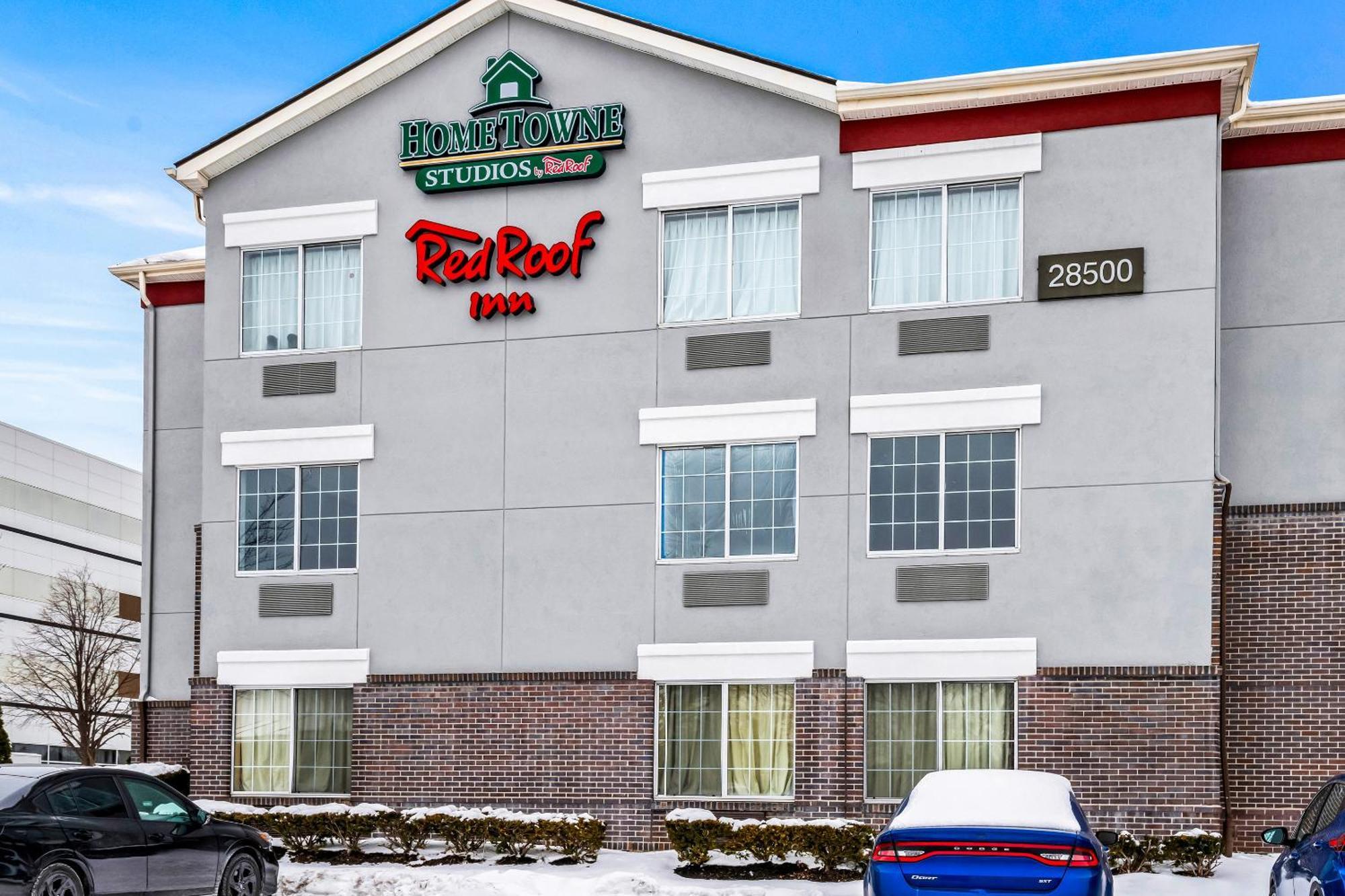 4 Smart 2-Star Hotels Near Orchard 12 Plaza Worth Booking